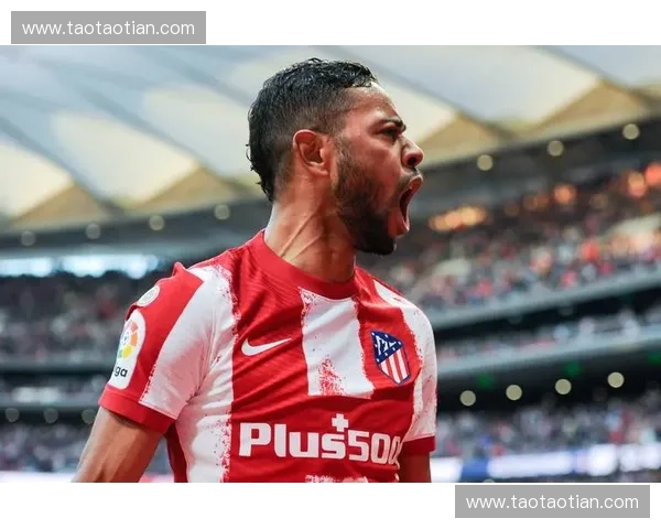 曼联新锋线崛起：年轻前锋引领红魔未来攻势的新希望