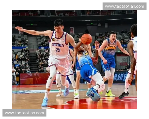 聚焦17至18赛季CBA联赛群雄逐鹿精彩纷呈球队格局与冠军之路解析