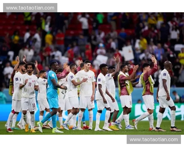 世界杯预选赛激战正酣 各国球队角逐出线名额 赛场争锋战火四起